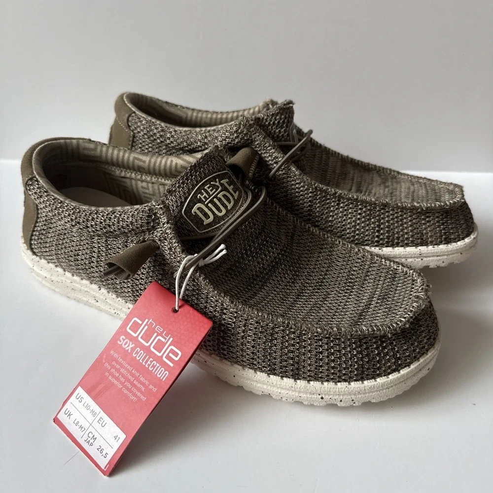 HEY DUDE WALLY SOX "BROWN" SLIP ON SHOES 8Mens - Picture 1 of 6